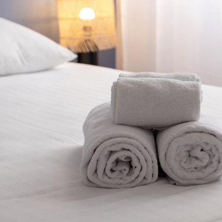 Le Normand- Appartement Neuf, 3 Chambres, Terrasse 렌 외부 사진